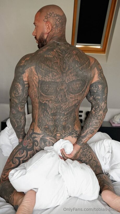 Tobias Bleu star porn gallery