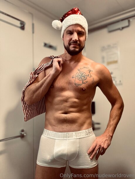 Nudeworldrover modèle des photos