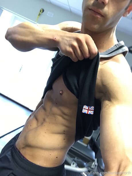 Benbamforth model beautiful img