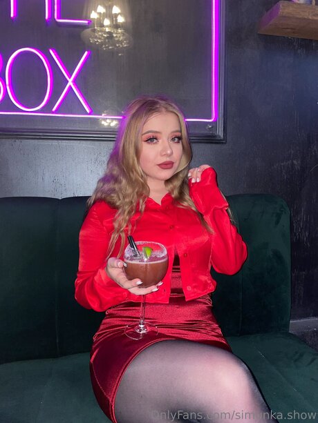 Simunka Show pornographic actress pics