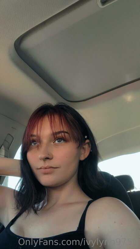 Ivylynn9750 modelo galería