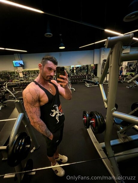 Manuelcruzz estrella porno agradable galerías