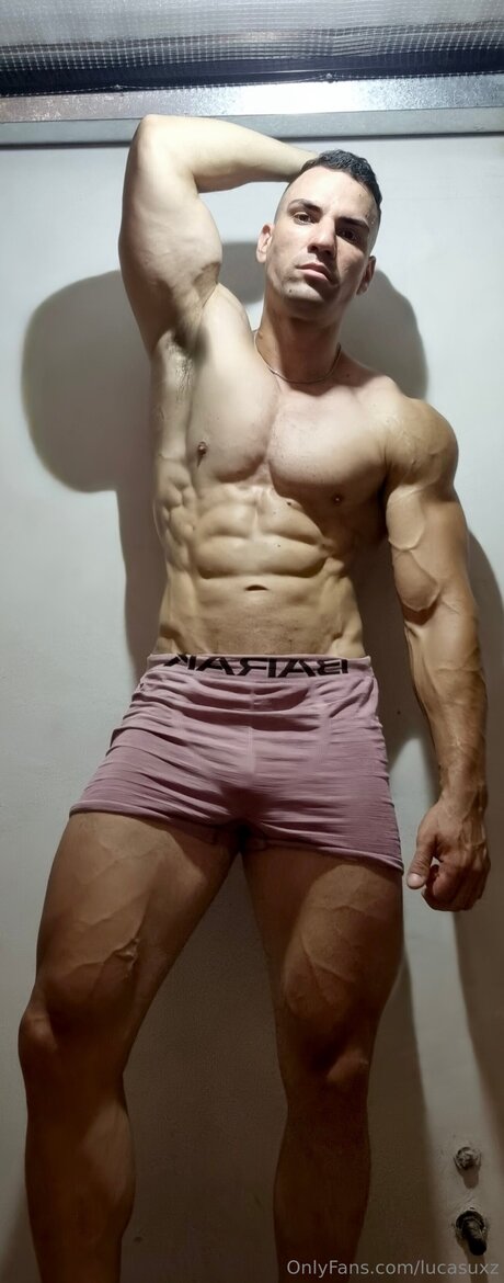 Lucasuxz high quality model pics