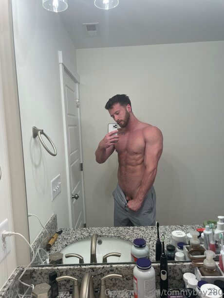 Tommyboy280 star du porno gratuite photo