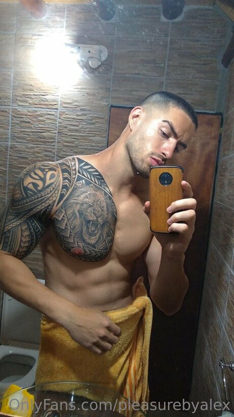 Pleasurebyalex model free img