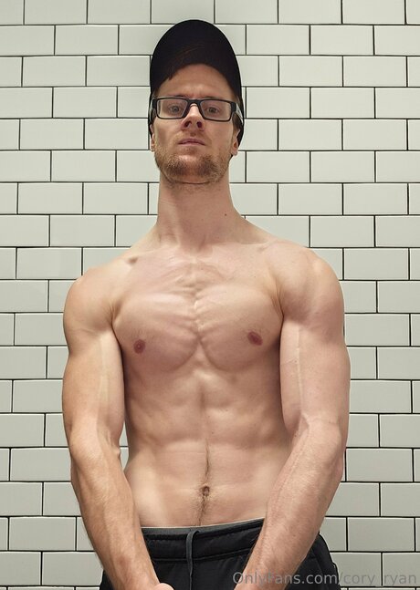 Cory Ryan modèle meilleur archive