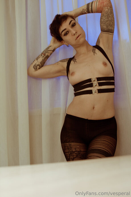 Vesperal star du porno chaud photos