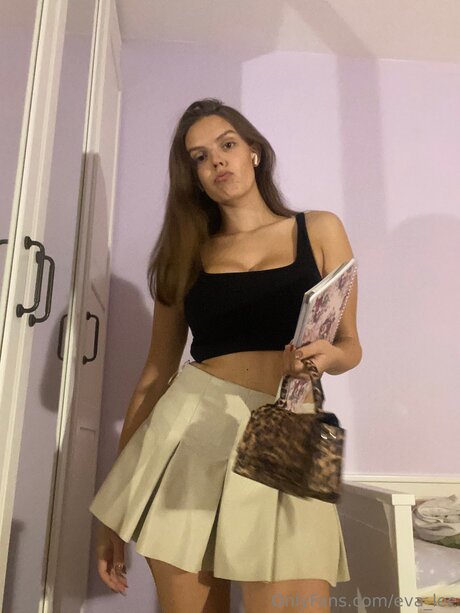 Eva Lee modelo caliente imagen