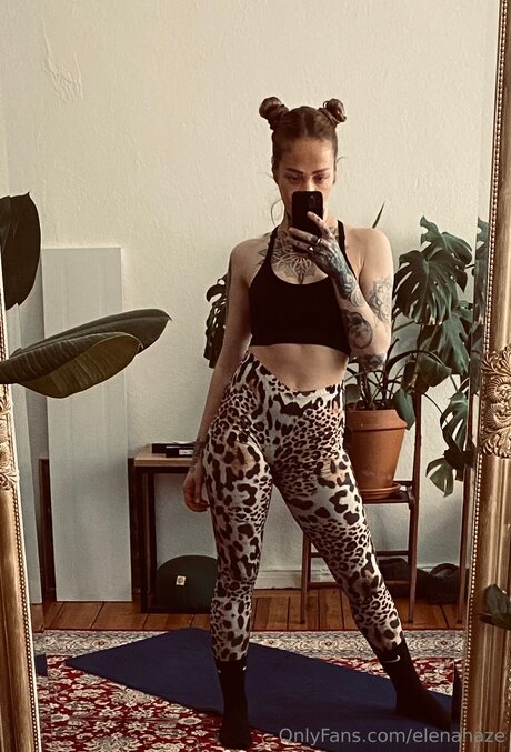 Elenascrib hermosa estrella porno imágenes