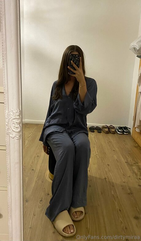 Dirtymiraa arte estelar imágenes