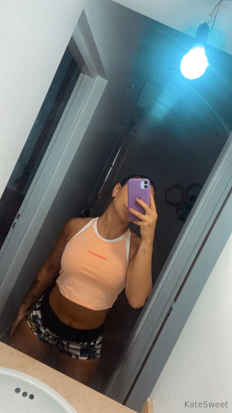 Katesweet22 star nudes pic