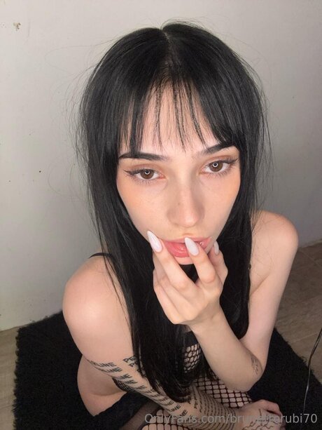 Brunetterubi70 modèle chaud galerie