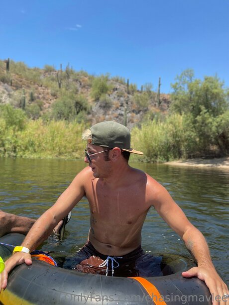 Chasingmavlee actrice chaude galeries