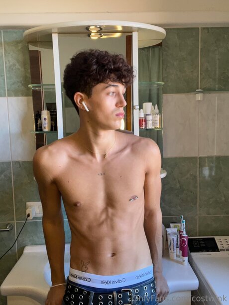 frottage onlyfans art nude img