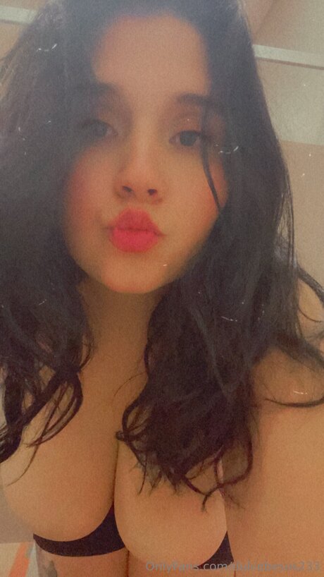 Dulcebesos233 pornstar hd picture