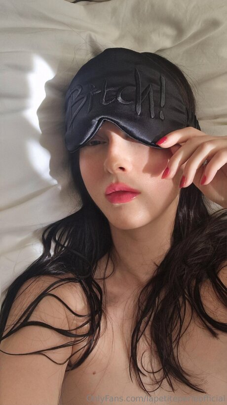 Lapetiteperleofficial star sexy images