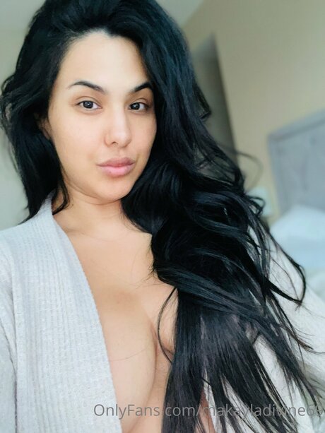 Makayladivine69 star du porno chaud des photos
