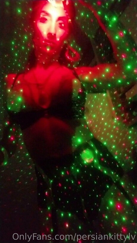 Persiankittylv estrella porno atractiva foto