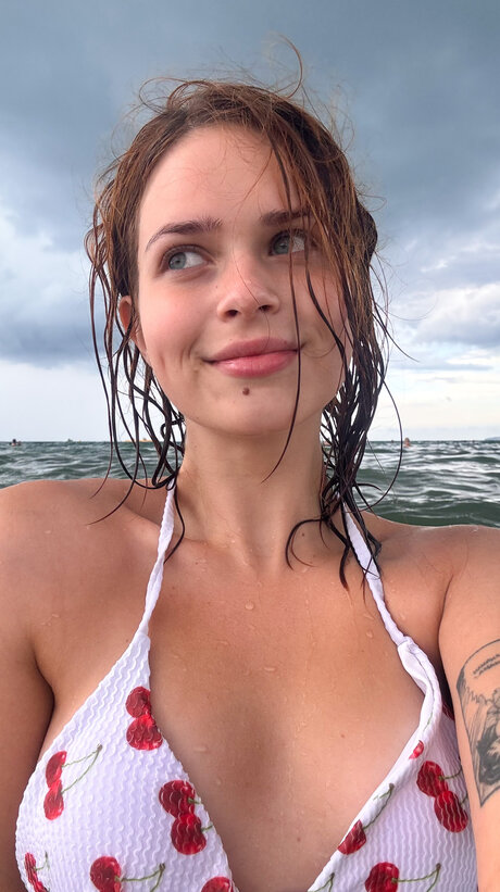 Pineappleri actriz de desnudos foto