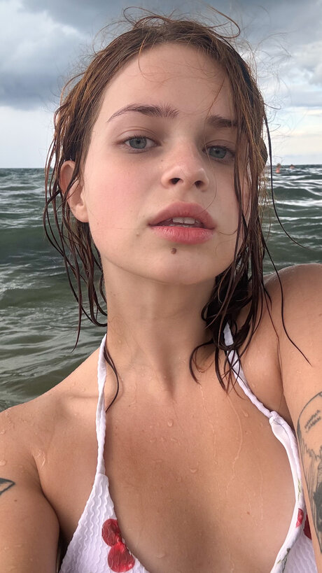 Pineappleri actrice pornographique photo