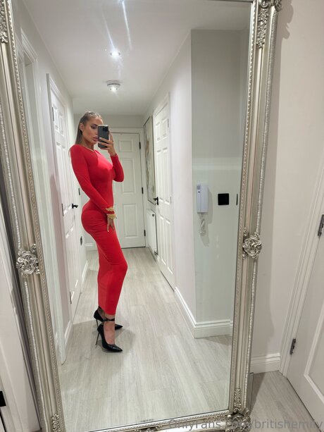 Britishemily pornographic actress img