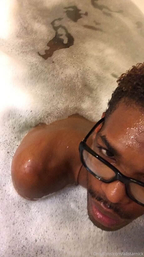 Allstarnick modelo de alta calidad archivo