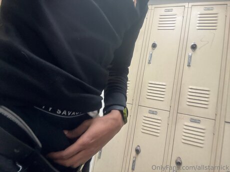 Allstarnick actrice libre image