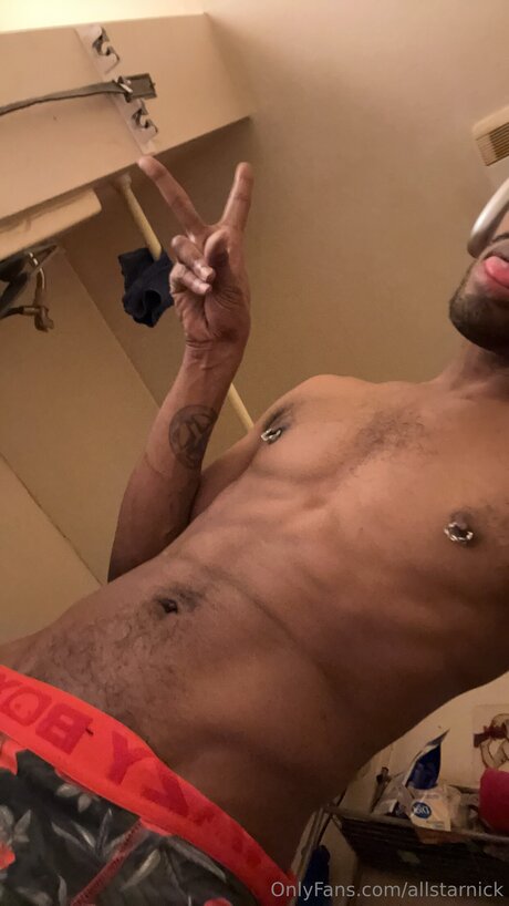 Allstarnick art modèle archive