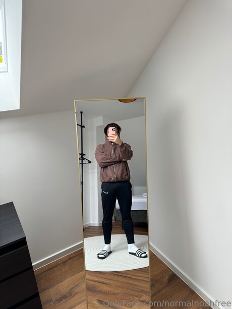 Normalnoahfree sex model image