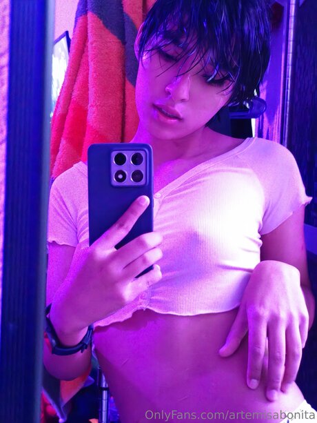 Artemisabonita star du porno gratuit galerie