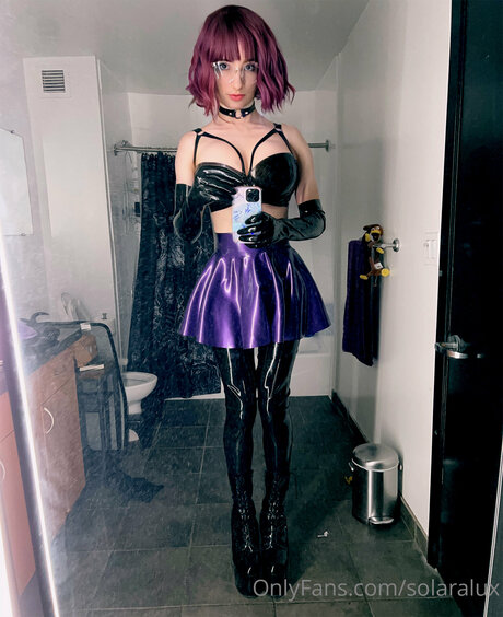 Evelynvex xxx model photo