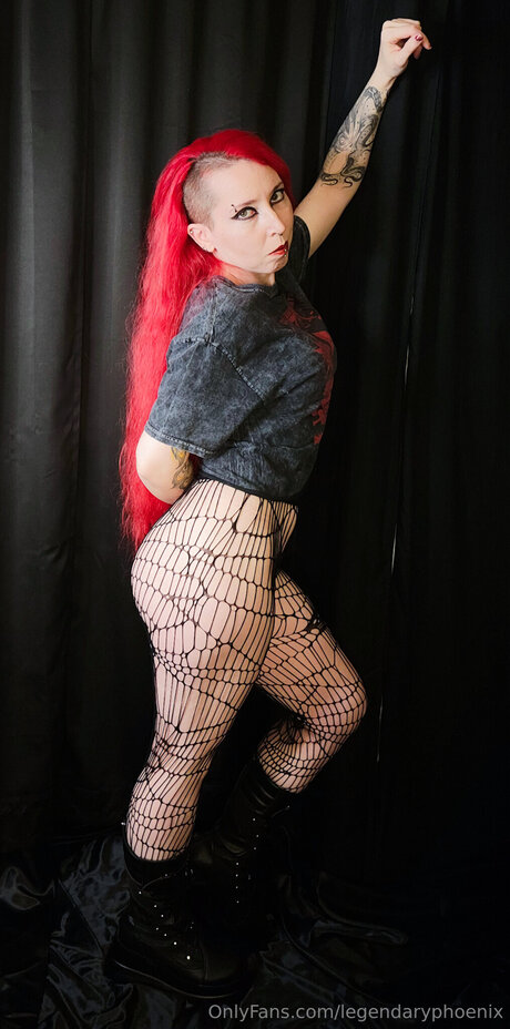 Legendaryphoenix modèle joli des photos