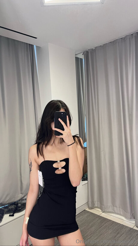 Aiaixoxo7 sexy pornstar photos