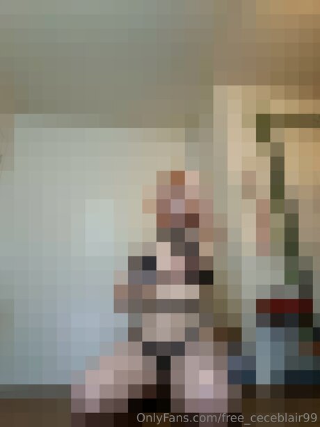Free Ceceblair99 actrice de sexe photos