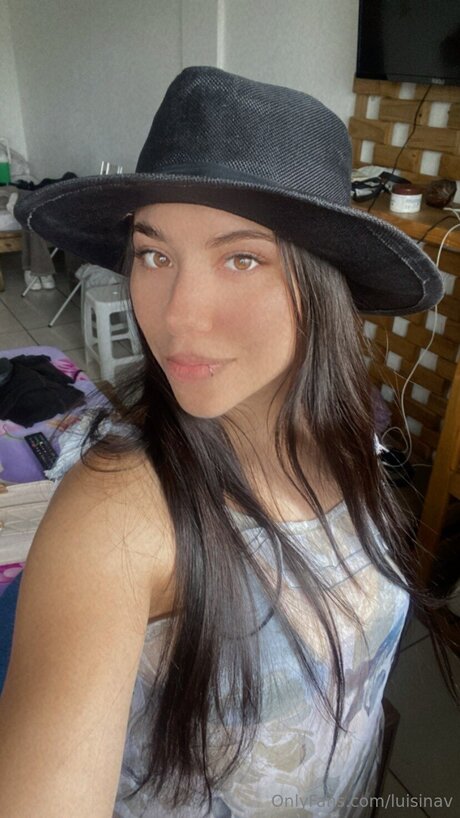 Luisinav model perfect photos