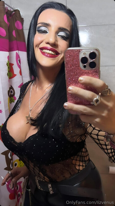 Lizvenus bonita estrella porno galería