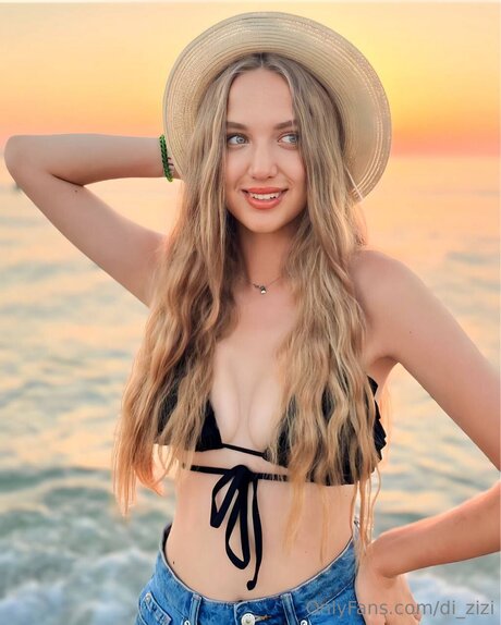 Di Zizi model xxx pic