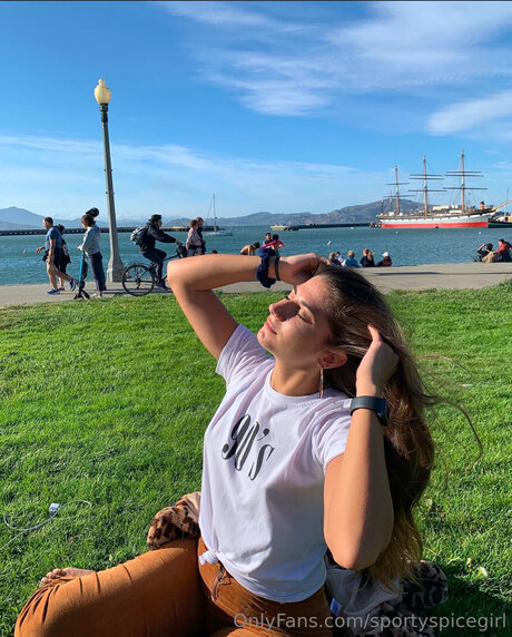 Sportyspicegirl belle étoile img