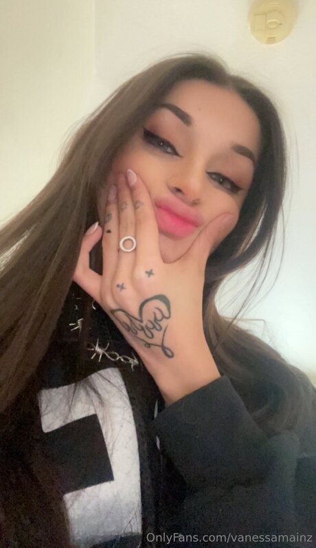 Vanessamainz pornstar pretty photo