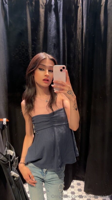 Vanessamainz arte modelo imagen