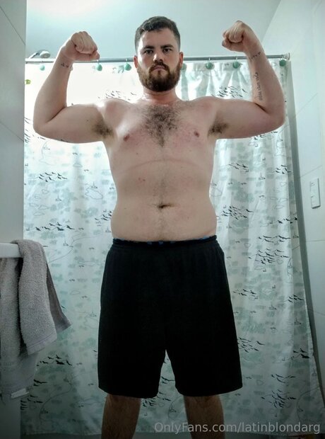 Latinblondarg actriz adulta imagen