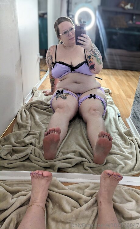 U381070047 hermosa modelo fotos