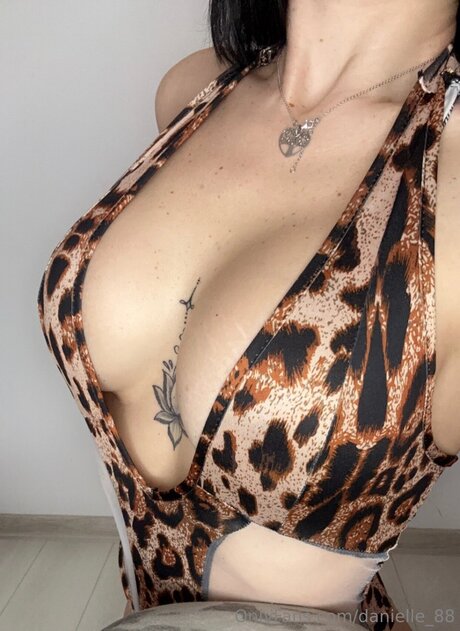 Danielle 88 sexy pornstar photos