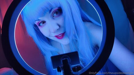 Theupsidedowngirl Miniatura