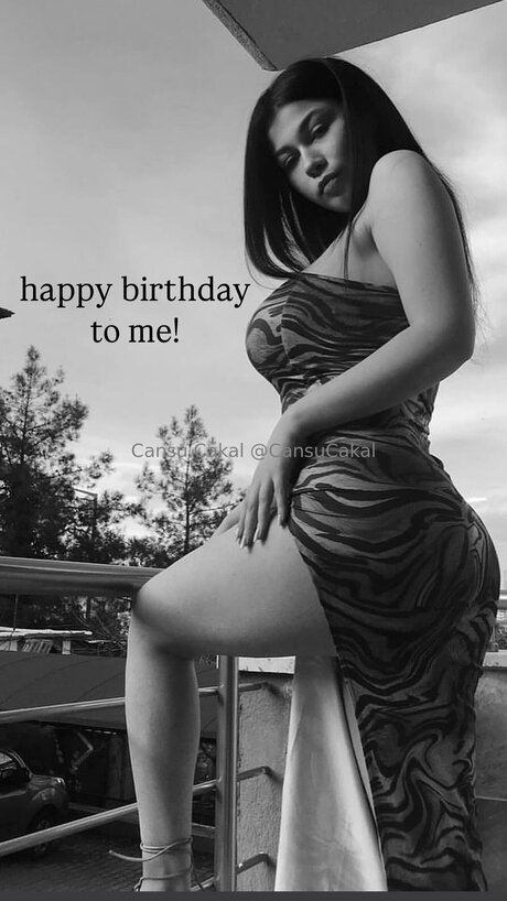 mannequin asiatique onlyfans belle hd collection