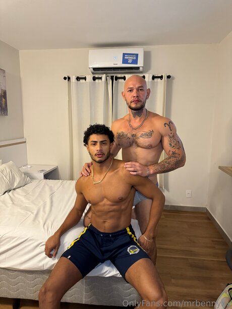 B3njaminxl sexy pornstar gallery