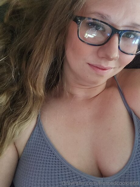 Frostedcookie69 model hot photo