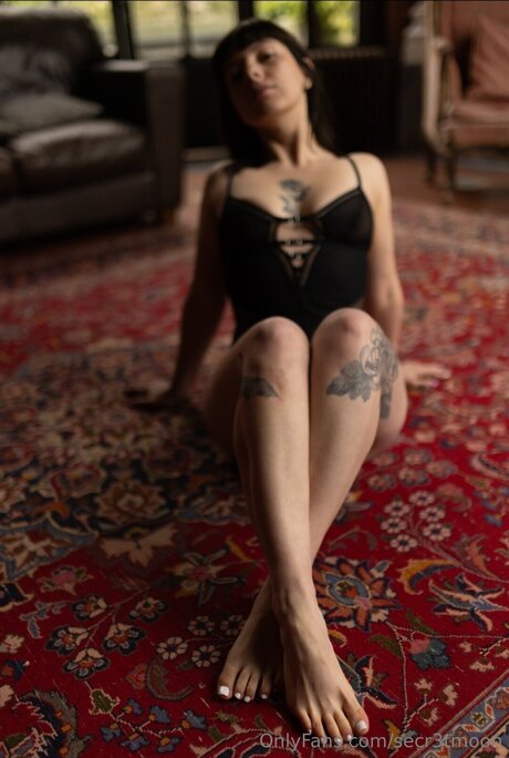 Secr3tmoon model pretty archive