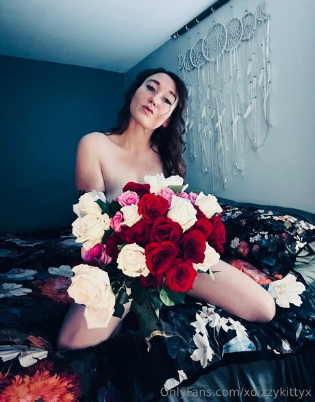 Xdizzykittyx model photo