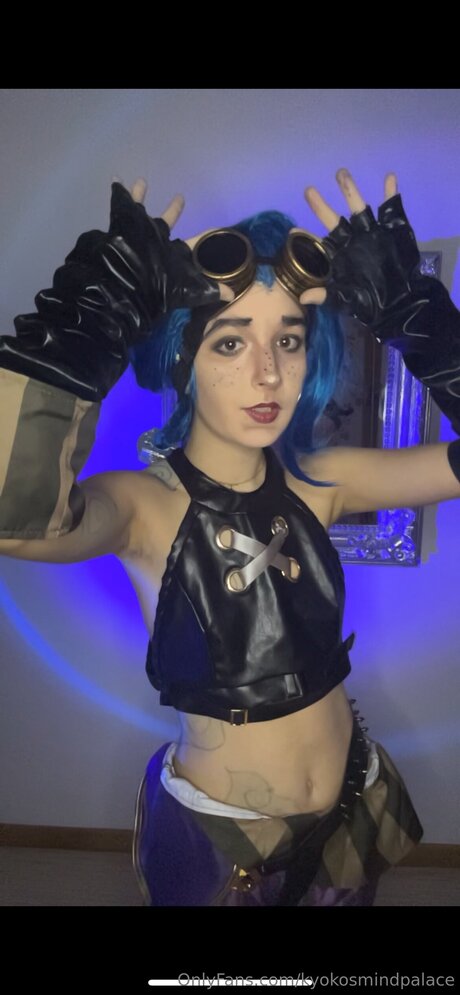 Kyokocosplays haut modèle image